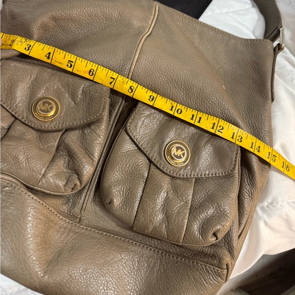 Michael Kors Brown Slouchy Shoulder Bag - Picture 5 of 8